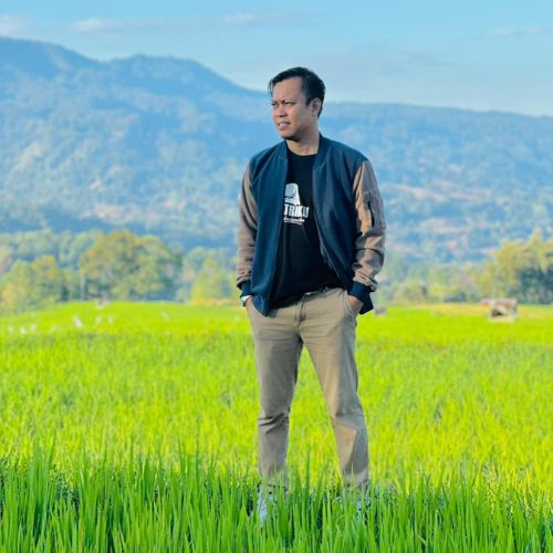 Dr. (cand.) Ahdiat Agriansyah